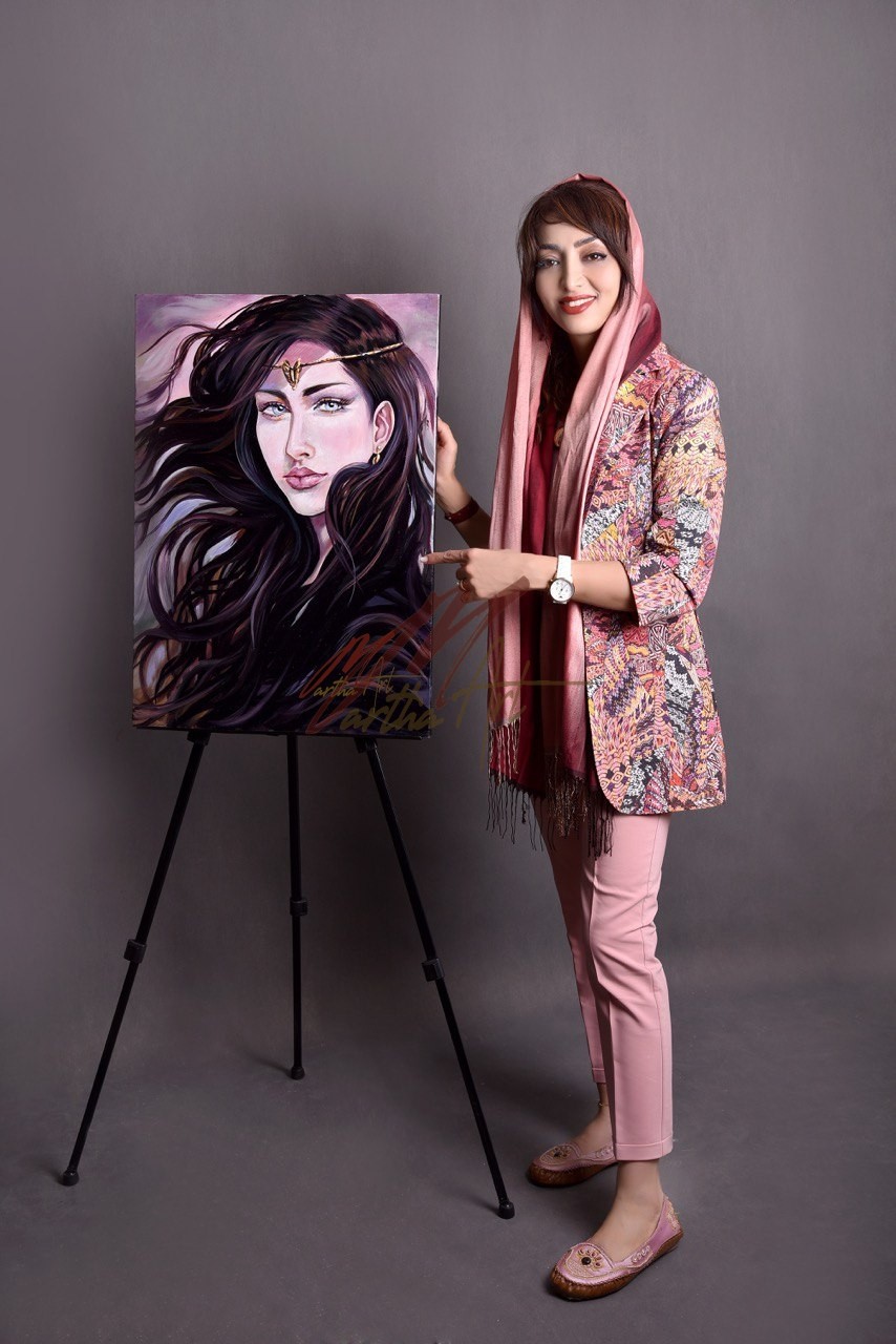 تابلوي دختري در باد